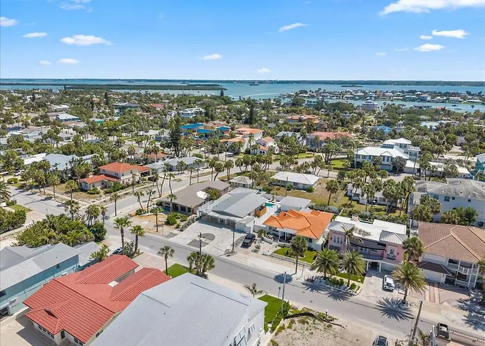 823 Eldorado Ave Clearwater Beach