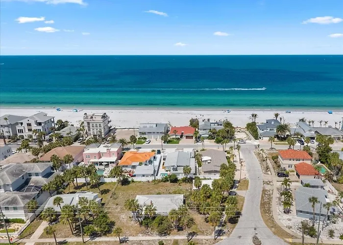 823 Eldorado Ave * Clearwater Beach